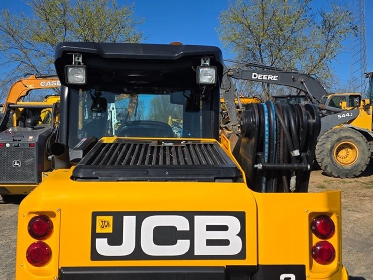 2024-jcb-215-image-20