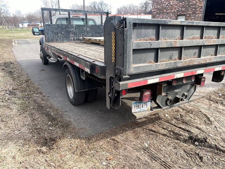 2009-ford-f550-image-14