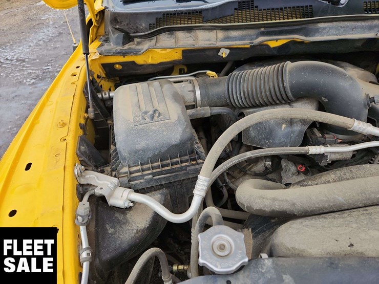 2019-ram-1500-classic-image-28