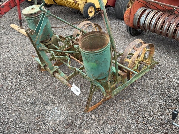 3-john-deere-2-image-3