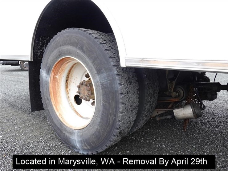 2008-international-7400-image-45