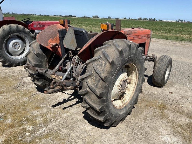 massey-ferguson-253-image-7