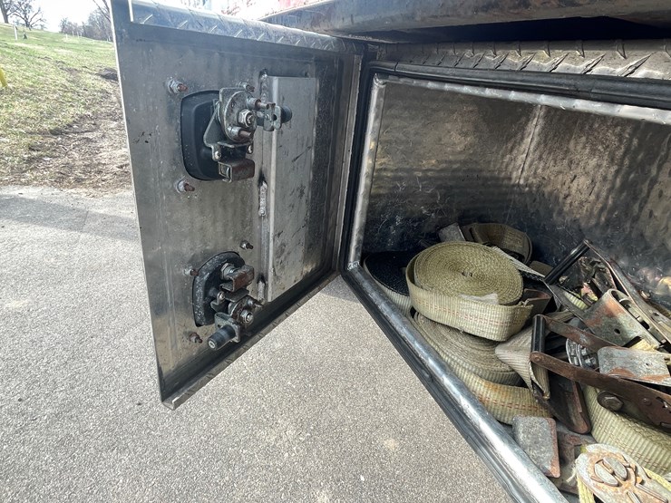 2009-ford-f550-image-53