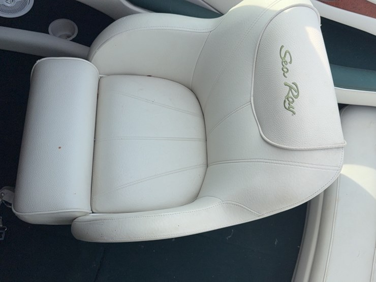 #4004-•-1999-sea-ray-190-19'-runabout-boat-image-15