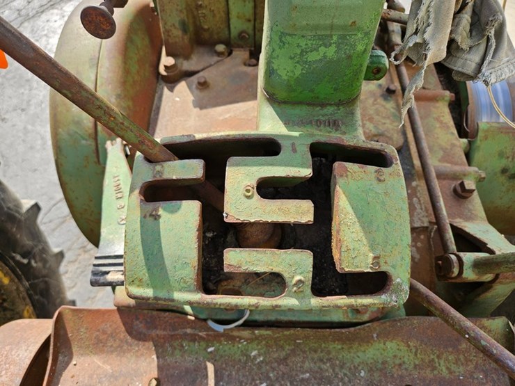 1952-john-deere-model-a-image-31