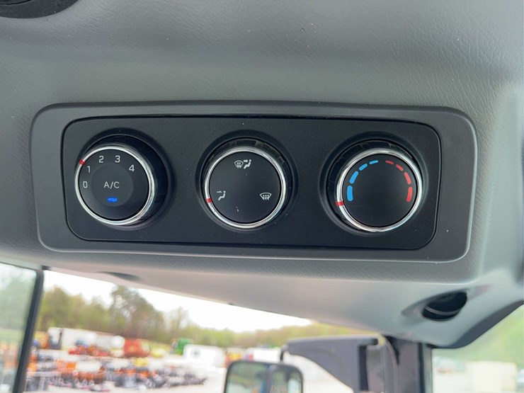 2020-ls-mt573-image-14