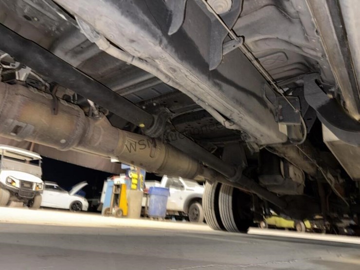 2017-ford-f550-image-37