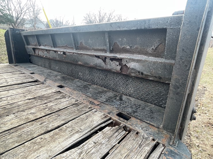 2009-ford-f550-image-46