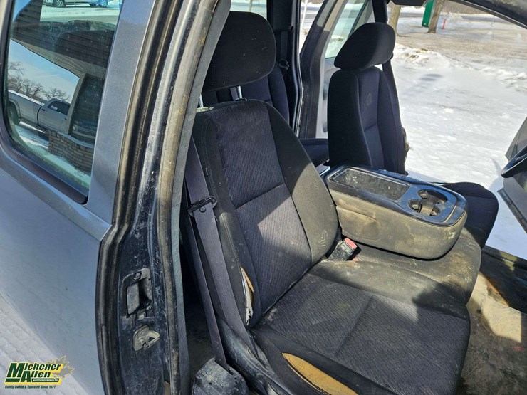 2011-chevrolet-silverado-1500-image-18