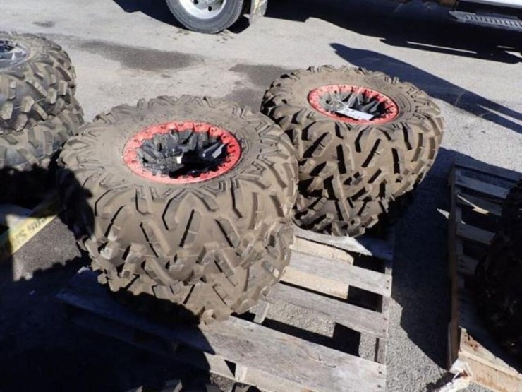 qty-of-(4)-maxxis-big-horn-2.0-side-by-side-image-4