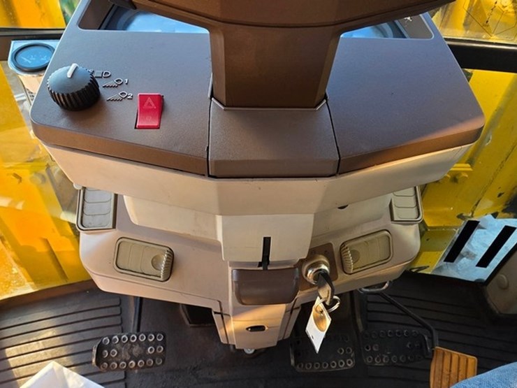 2002-john-deere-6410-image-60