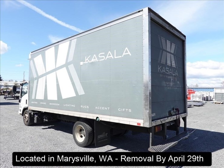 2014-isuzu-nqr-image-16