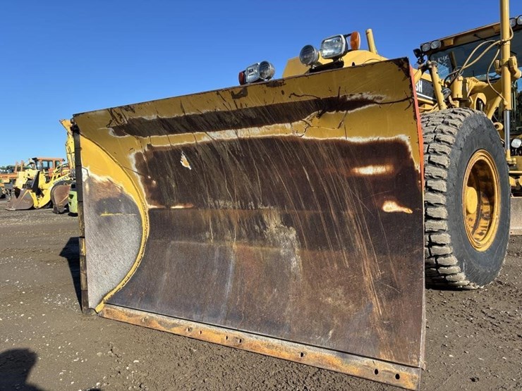 caterpillar-143h-image-17