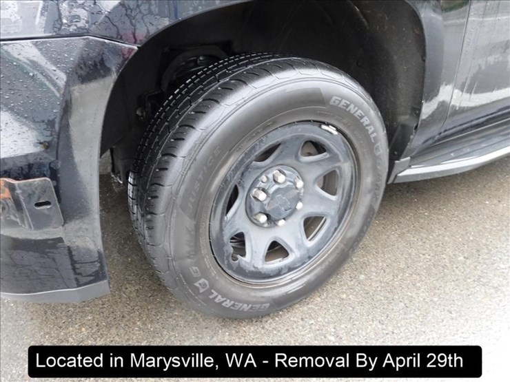 2018-chevrolet-tahoe-image-16