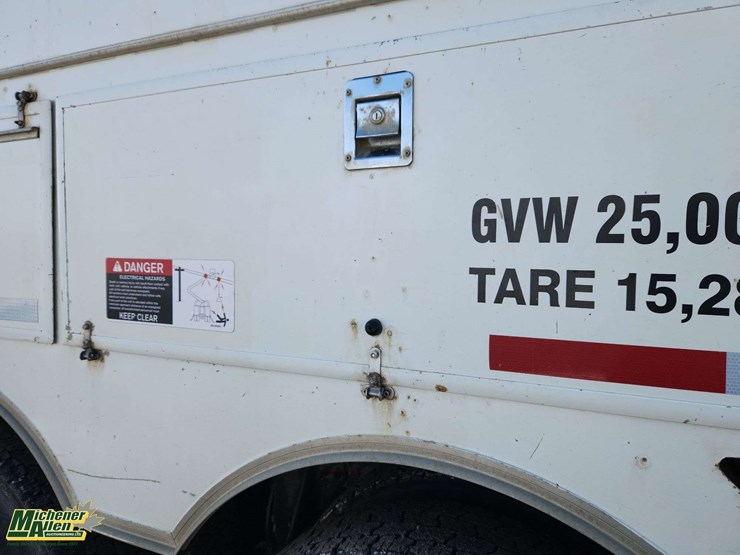 2006-international-durastar-4300-image-72