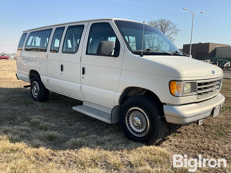 1992-ford-e350-image-3