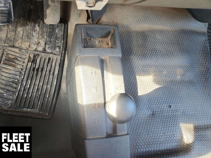 2013-chevrolet-silverado-1500-image-22