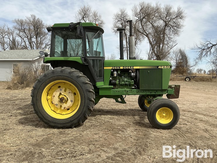 1985-john-deere-4250-image-4
