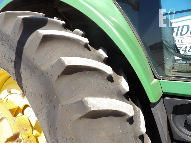 john-deere-8320-image-11