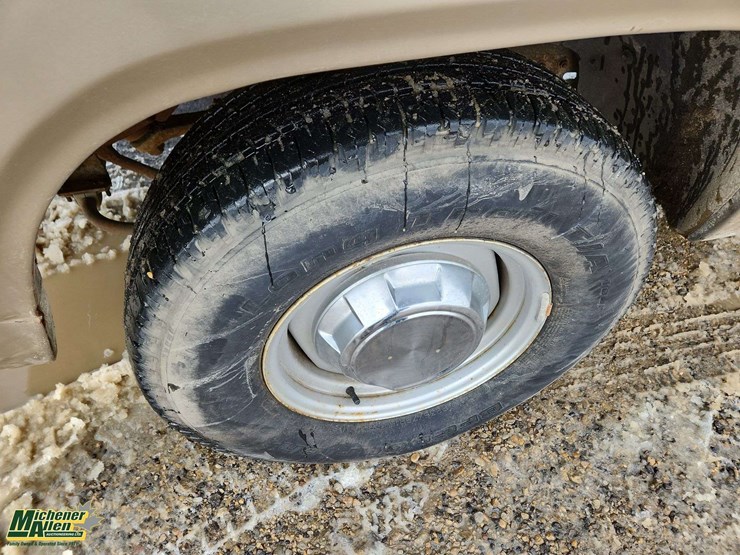 1992-dodge-150-image-10