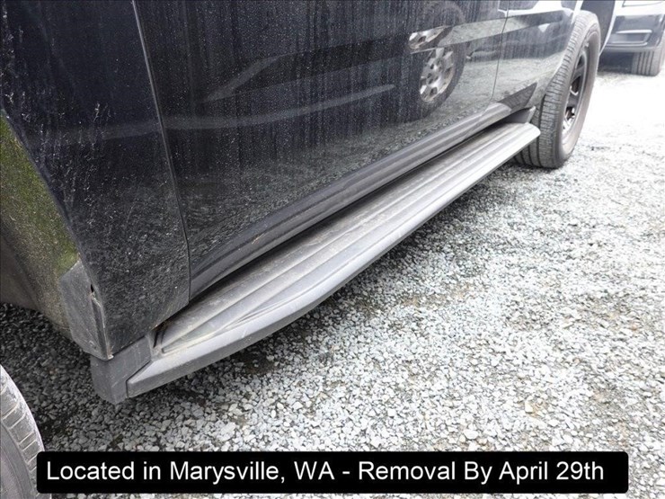 2016-chevrolet-tahoe-image-18