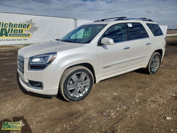 2014-gmc-acadia-denali-image-1