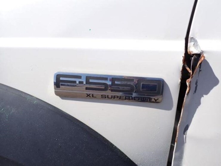 2007-ford-f550-xl-image-19