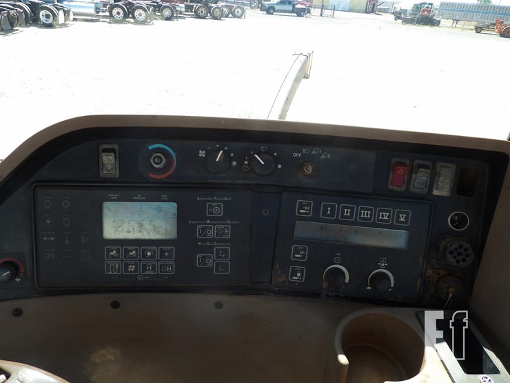 john-deere-8220-image-26