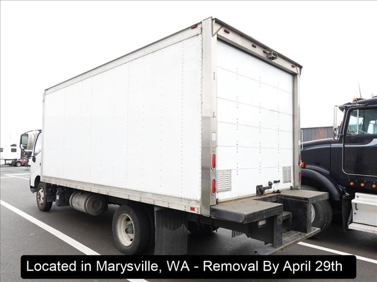 2018-hino-195-image-13