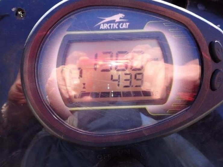 2015-arctic-cat-500-image-11