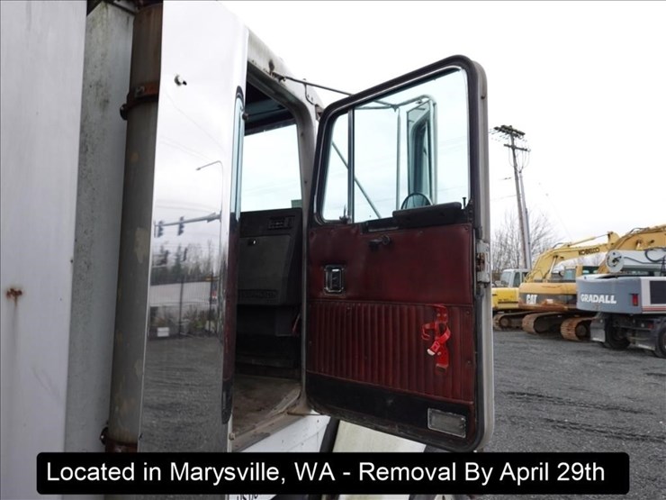 1992-kenworth-t800-image-10