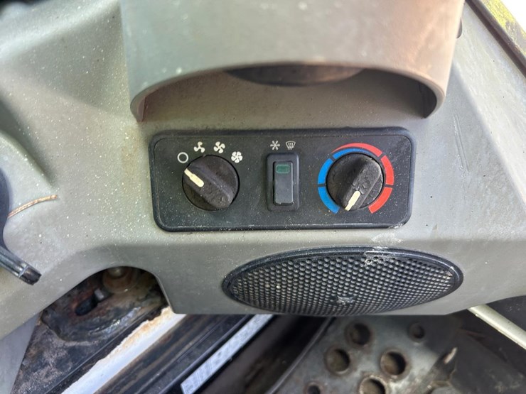 2018-bobcat-t590-image-25