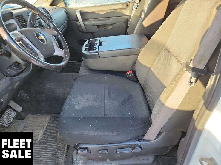 2011-chevrolet-silverado-1500-image-10