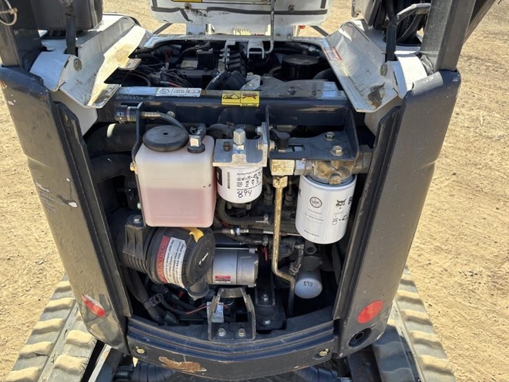 2020-bobcat-e10-image-37
