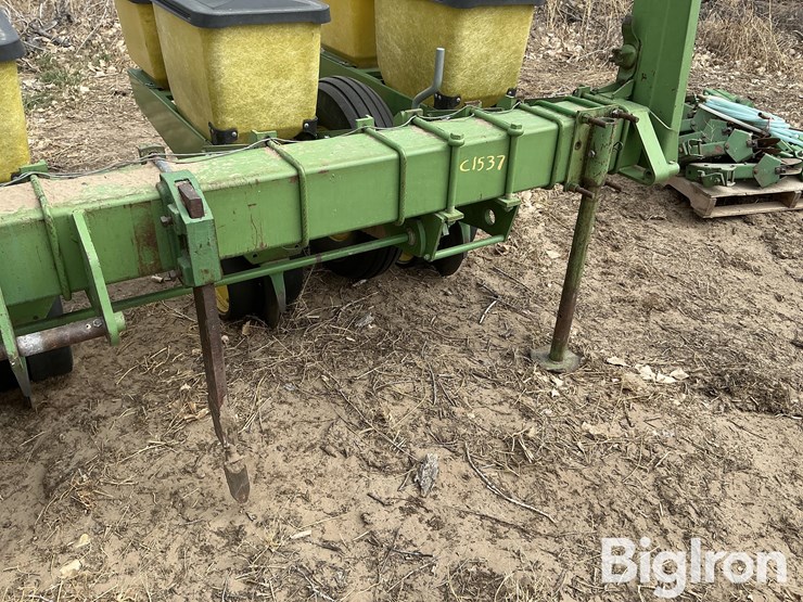 john-deere-7100-image-11