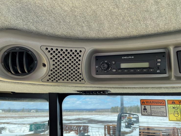 2011-new-holland-h8060-image-56