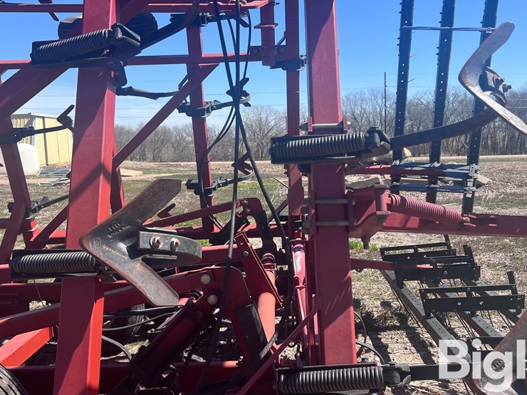 case-ih-4300-image-14