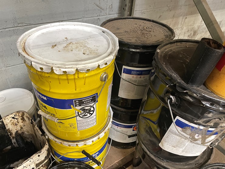 #2557-•-pallet-of-roofing-material-(columbia-heights,-mn)-image-8