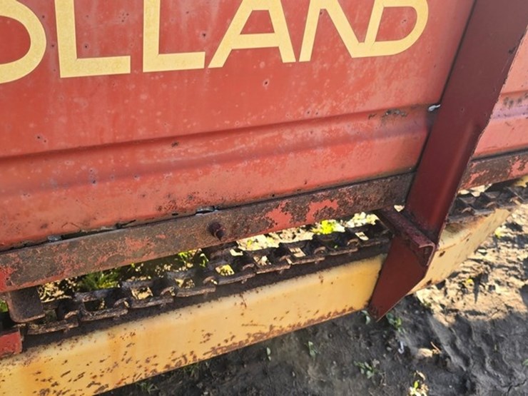 new-holland-513-image-11