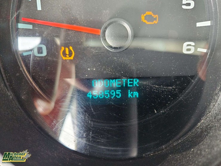 2010-chevrolet-silverado-1500-image-25