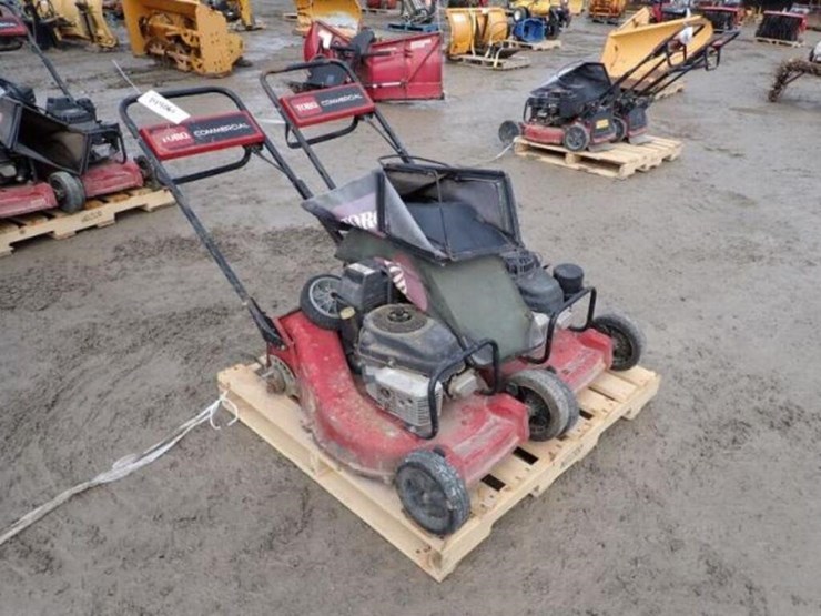 qty-of-(2)-toro-commercial-24-in.-push-mower(s)-image-3