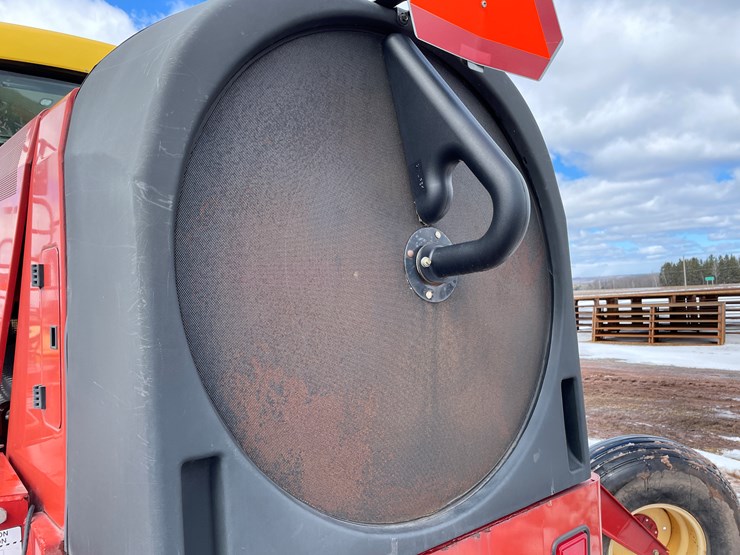 2011-new-holland-h8060-image-34