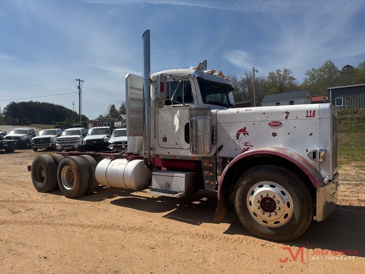 1987-peterbilt-377-image-2