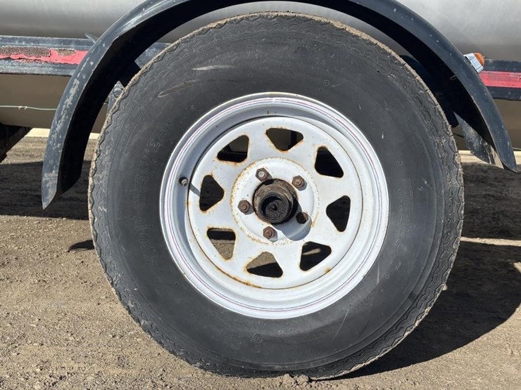 1995-unknown-trailer-image-39