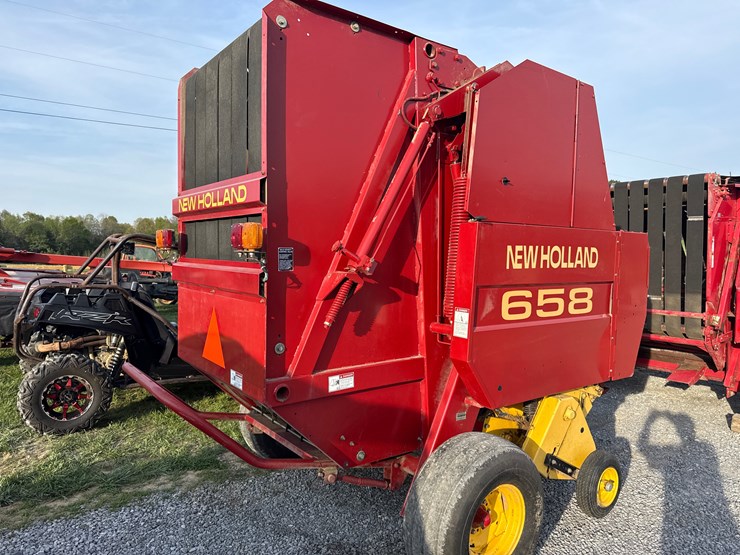 new-holland-658-image-3