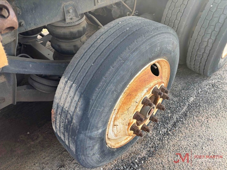 2000-sterling-lt9500-image-32