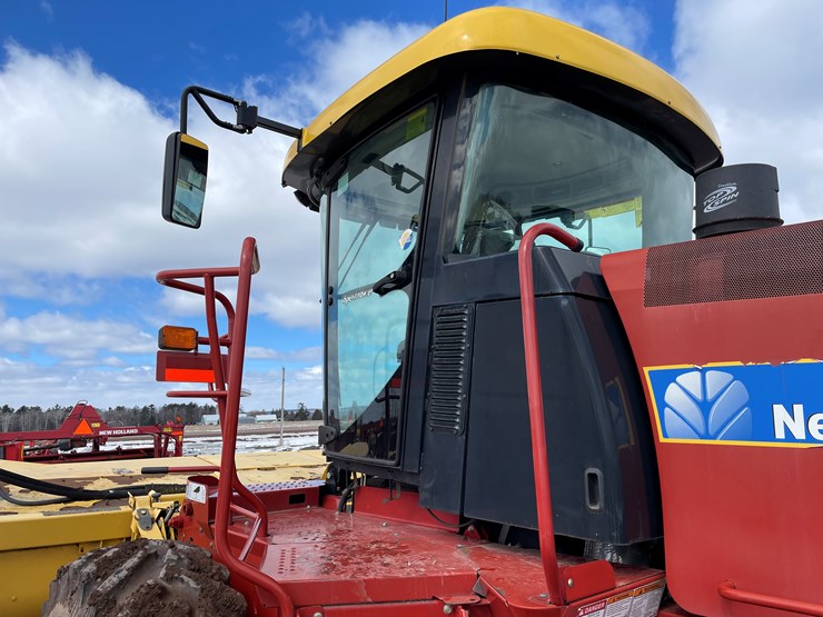 2011-new-holland-h8060-image-36