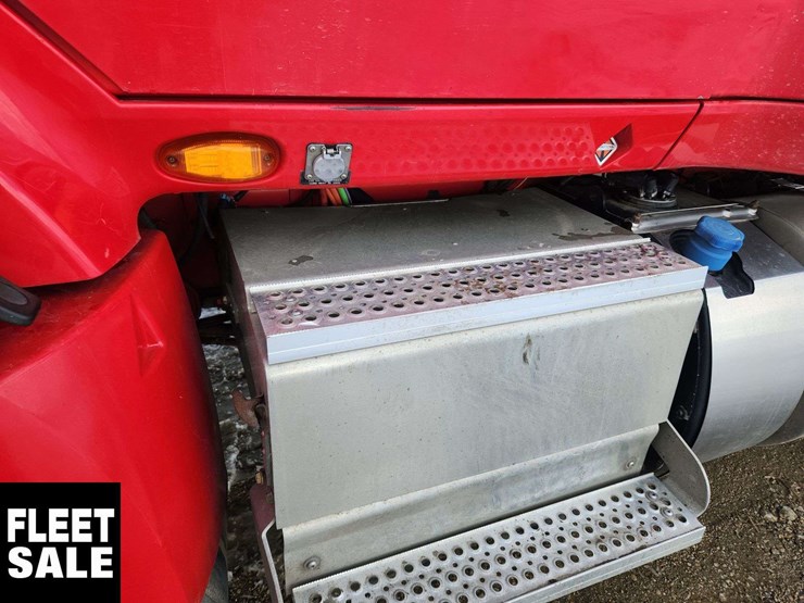 2014-international-prostar-image-41