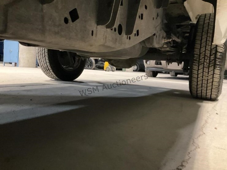 2019-ford-f150-image-25