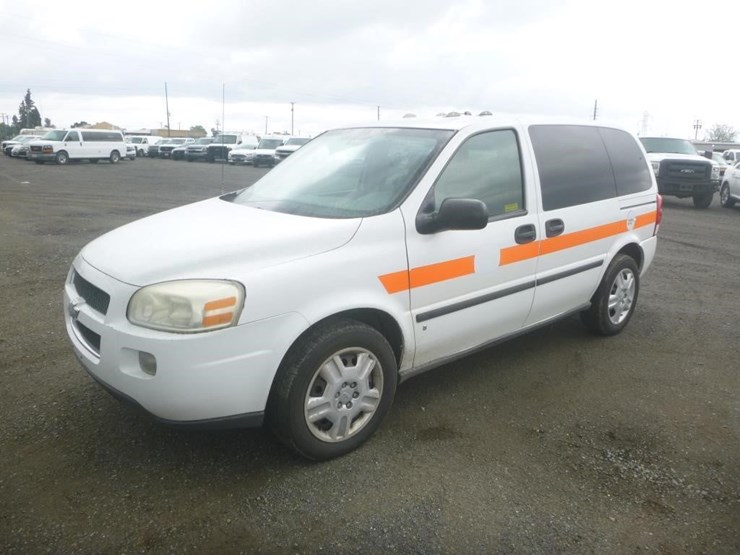 2008-chevrolet-uplander-image-2